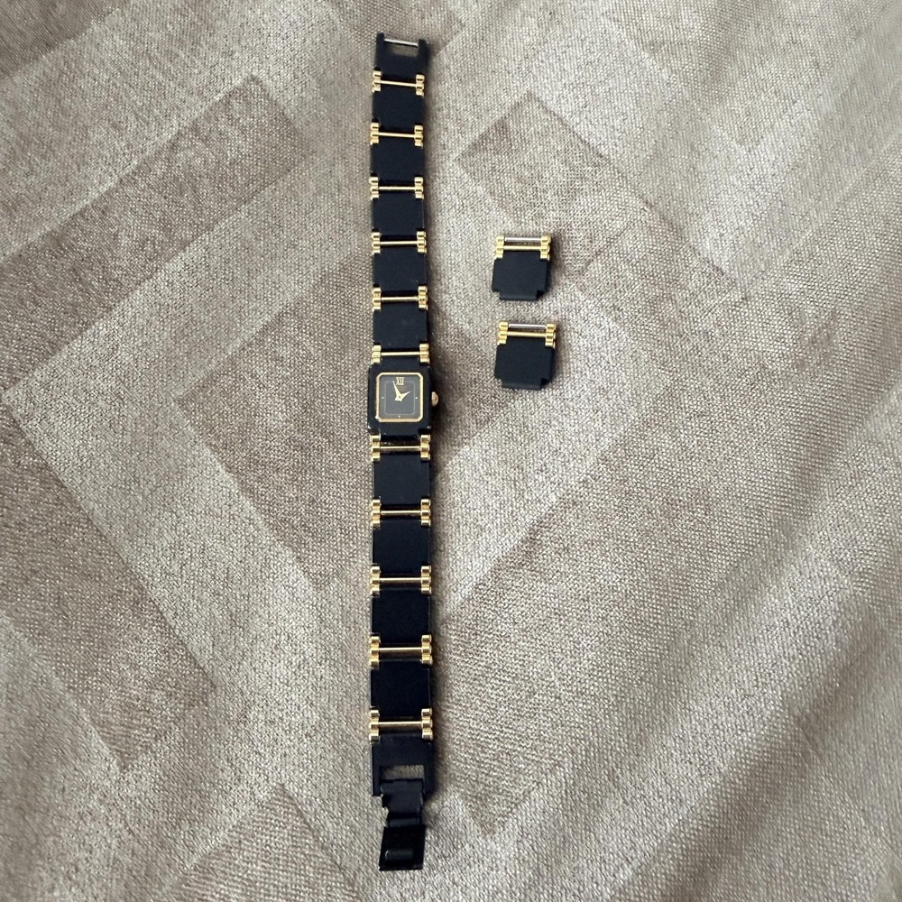 VTG Seiko Quartz Watch Black Dial Gold Tone Bracelet Octagon Dress Japan RARE